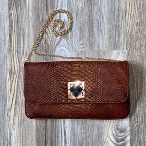 Urban Expressions cross body clutch Vegan